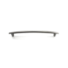 8 Series - 14 to 18mm Wide Hourglass Bar Pull