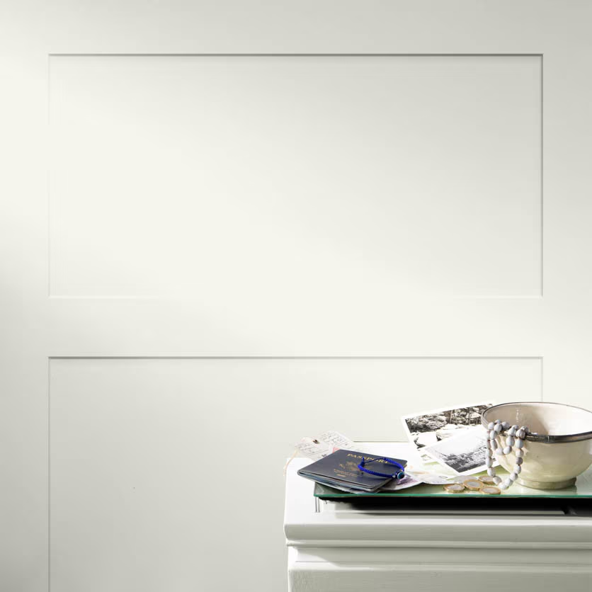 Benjamin Moore OC-17 